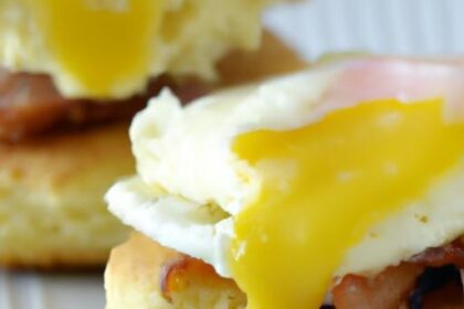 Power-Packed Quinoa & Oat Porridge with Creamy Almond Butter