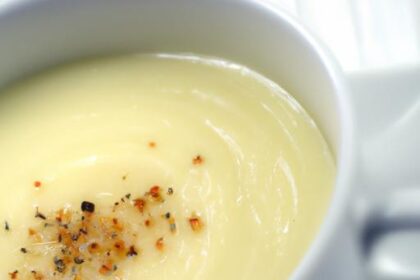 Bright & Zesty: Crafting a Light Lemon-Infused Soup