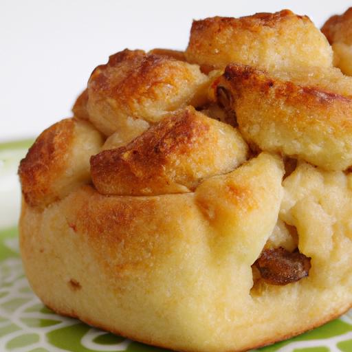 The Irresistible ⁣charm of Apple Streusel Buns Revealed