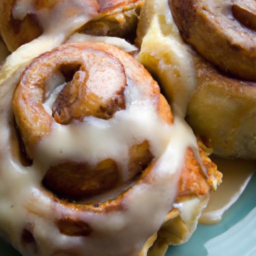 Irresistible Apple Cinnamon Sticky Buns: A Sweet Delight