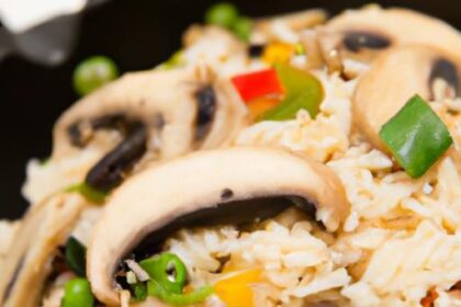 Savory Chicken and Mushroom Rice Skillet: One-Pan Wonder